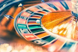 777y co apk MLBB PUBG Esports Live Betting ပွဲကြည့်နေသောပုံ